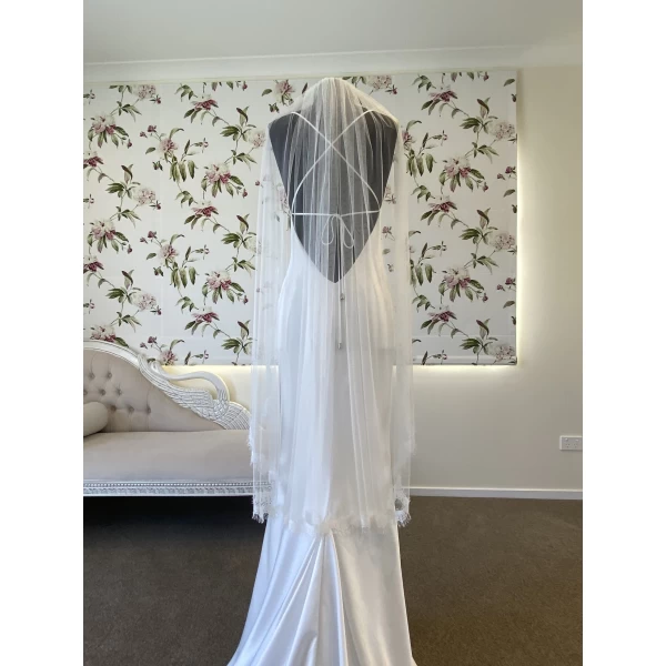 Soft cotton tulle veil